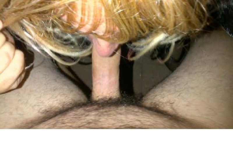 Mi faccio sborrare in bocca nella tua auto